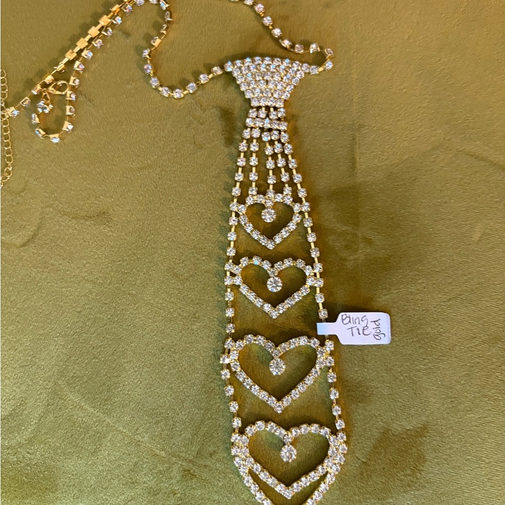 Elegant Gold Heart Necklace